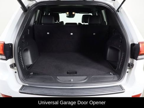 Used 2021 Jeep Grand Cherokee Laredo X image 18