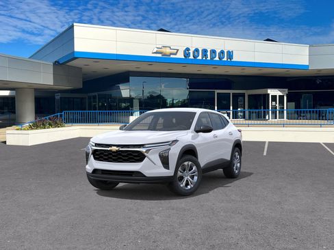 New 2026 Chevrolet Trax LS image 8