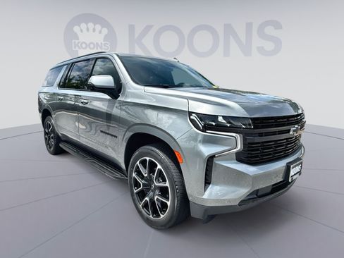 Used 2024 Chevrolet Suburban RST w/ Luxury Package AWD/4WD image 10