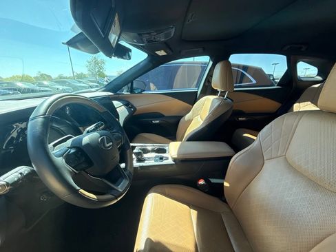 Used 2024 Lexus RX 350 Premium Plus w/ Convenience Package FWD image 10