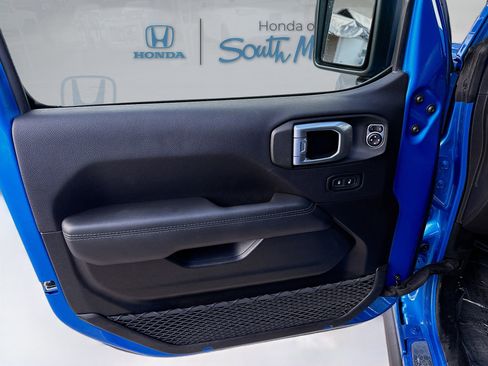 Used 2022 Jeep Wrangler Unlimited Rubicon 4xe image 20