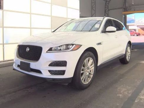 Used 2018 Jaguar F-PACE Prestige image 1