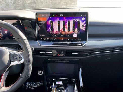 New 2026 Volkswagen GTI SE image 5