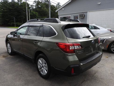 Used 2019 Subaru Outback 2.5i Premium AWD/4WD image 3
