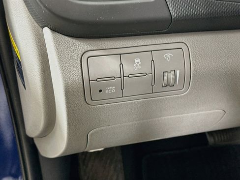 Used 2015 Hyundai Accent GLS FWD image 16