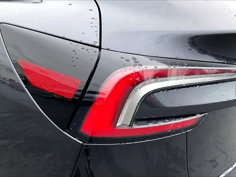 Used 2025 Tesla Model 3 Long Range image 27