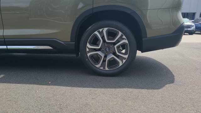 New 2026 Subaru Ascent Limited AWD/4WD image 10