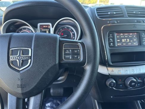 Used 2020 Dodge Journey SE w/ Blacktop Package image 18