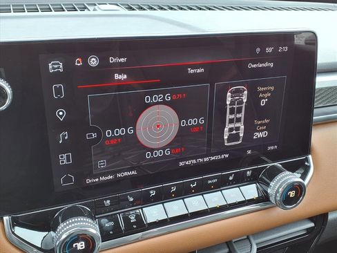 Used 2024 GMC Canyon AT4 w/ AT4 Premium Package image 24