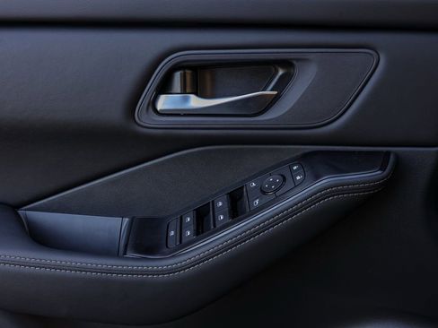 New 2026 Nissan Rogue SV image 24