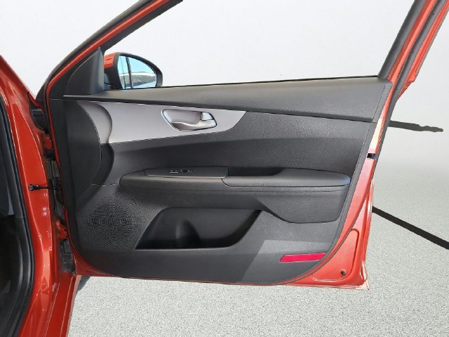 Certified 2024 Kia Forte LXS w/ LXS Technology Package FWD image 23