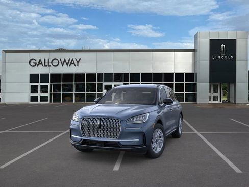 New 2026 Lincoln Corsair Premiere image 2