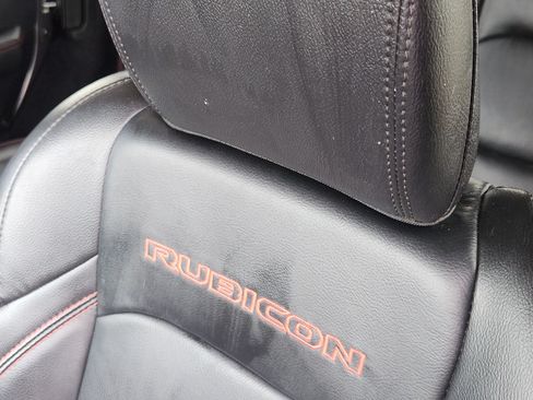 Used 2018 Jeep Wrangler Unlimited Rubicon AWD/4WD image 16