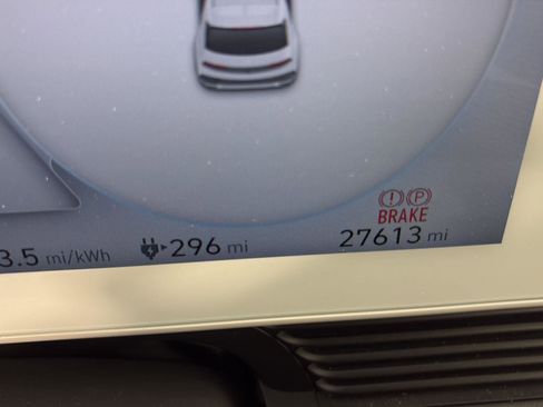 Used 2024 Hyundai Ioniq 5 SE image 54