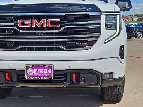 Used 2026 GMC Sierra 1500 AT4 w/ AT4 Premium Package AWD/4WD image 6
