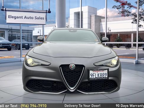 Used 2022 Alfa Romeo Giulia Ti image 5