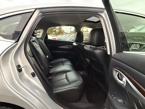 Used 2013 INFINITI M37 w/ Premium Pkg image 20