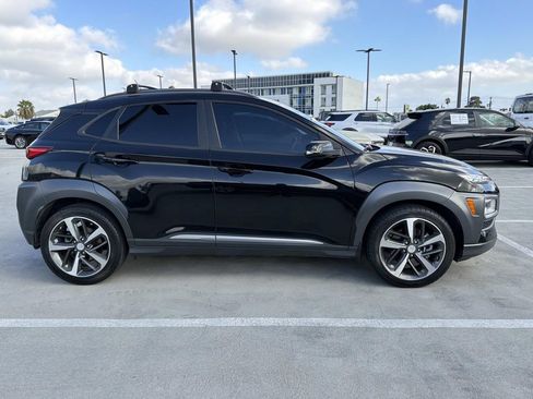 Used 2021 Hyundai Kona Limited w/ Cargo Package FWD image 4