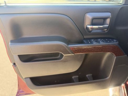 Used 2017 GMC Sierra 1500 SLE w/ SLE Value Package image 9