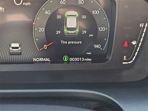 Used 2025 Acura ADX A-Spec image 15