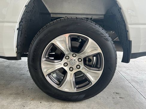 Used 2024 RAM 1500 Laramie RWD image 19