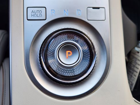 Used 2025 Genesis Electrified GV70 Advanced w/ Prestige Package image 13