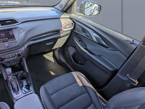 Used 2022 Chevrolet TrailBlazer RS image 16