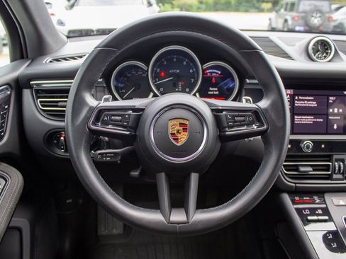 Used 2022 Porsche Macan GTS image 14