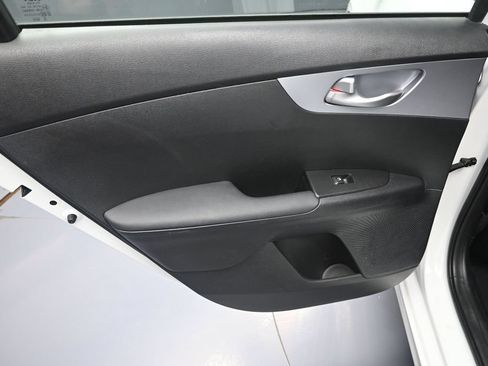 Certified 2024 Kia Forte LXS FWD image 25