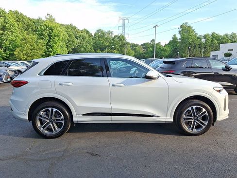 Used 2025 Audi Q5 Premium Plus w/ Premium Plus AWD/4WD image 14