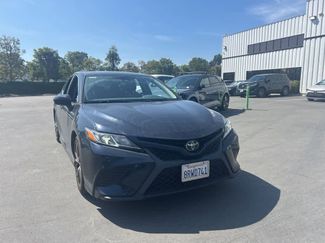 Used 2020 Toyota Camry SE video 1