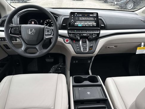 New 2026 Honda Odyssey EX-L image 2