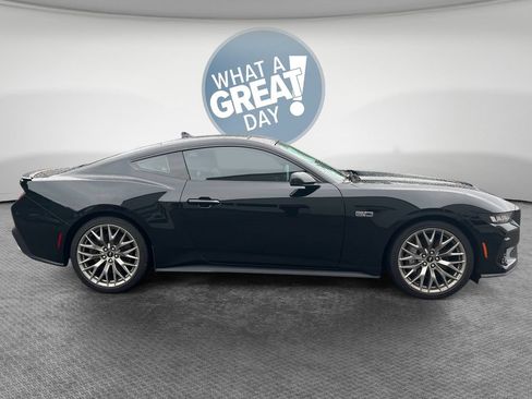 Used 2024 Ford Mustang GT Premium RWD image 2