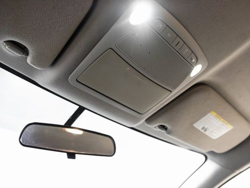 Used 2019 Nissan Sentra SV image 37