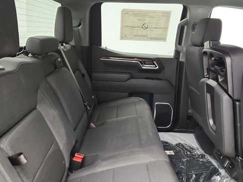 Used 2025 GMC Sierra 1500 Elevation image 22