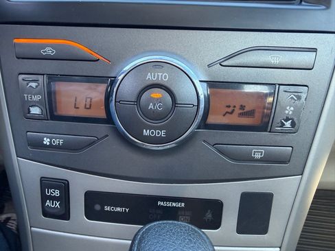 Used 2013 Toyota Corolla LE w/ Premium Pkg image 14