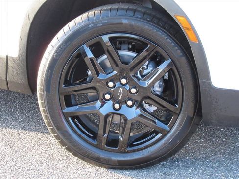 New 2025 Chevrolet Blazer LT image 7