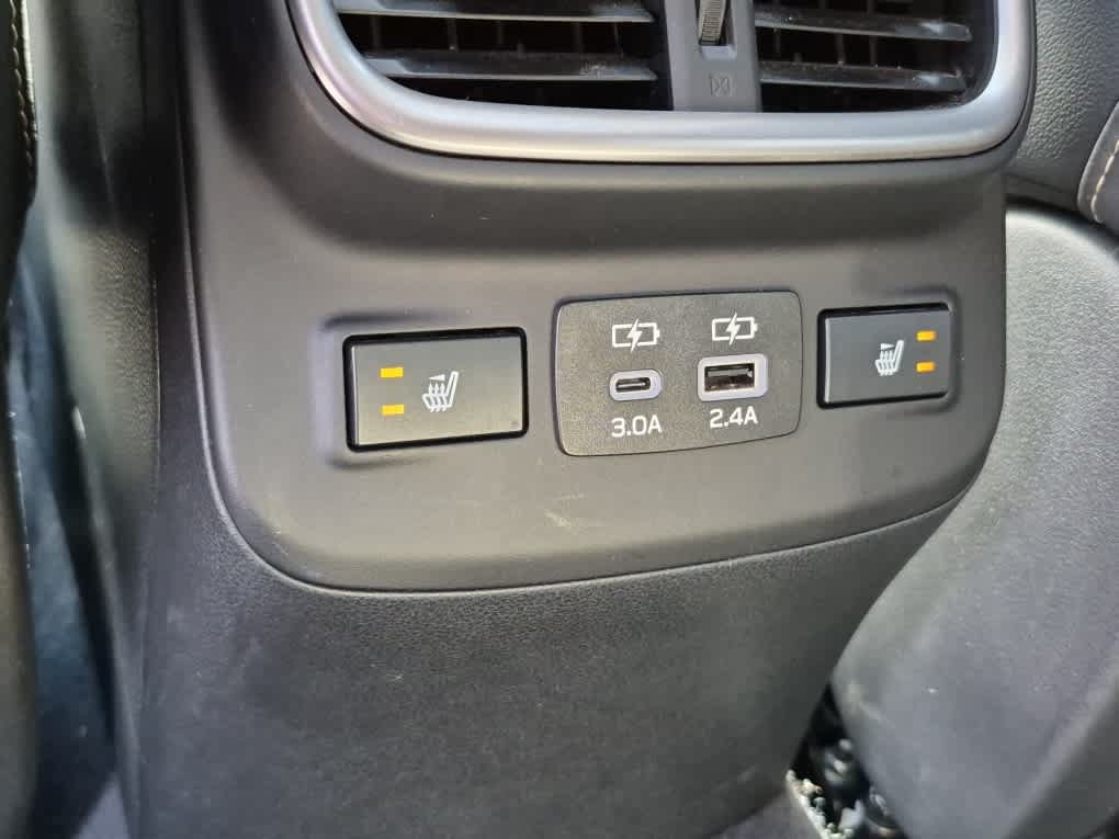 Used 2025 Subaru Outback Limited AWD/4WD image 10