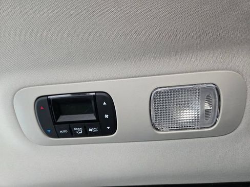 Used 2025 Honda Odyssey EX-L image 14