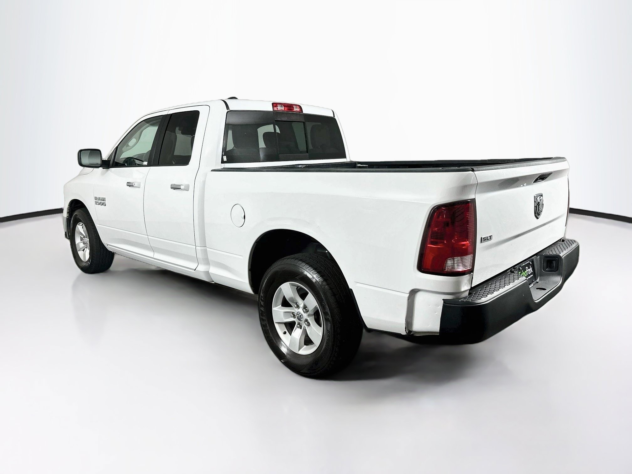 Used 2018 RAM 1500 Classic SLT RWD image 5
