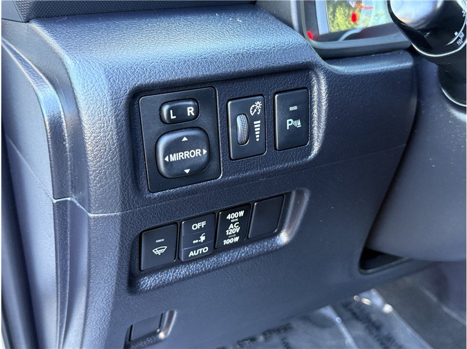 Used 2016 Toyota 4Runner Limited AWD/4WD image 19
