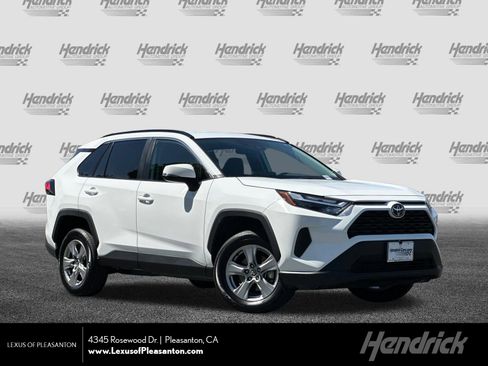 Used 2025 Toyota RAV4 XLE w/ Weather Package FWD image 1