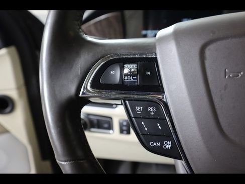 Used 2020 Lincoln Navigator Reserve w/ Luxury Package AWD/4WD image 20