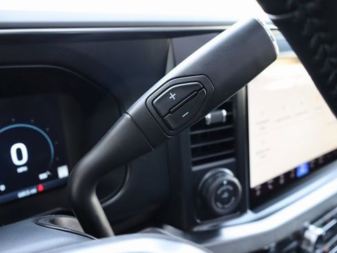 Used 2025 Ford F350 Platinum image 32