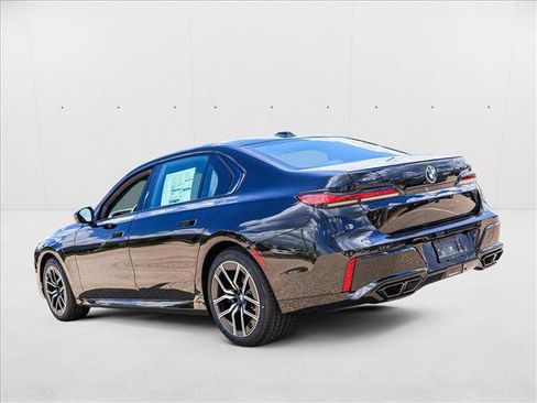 New 2025 BMW 760i xDrive image 7