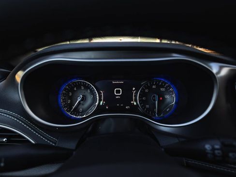 New 2026 Chrysler Pacifica Select image 12