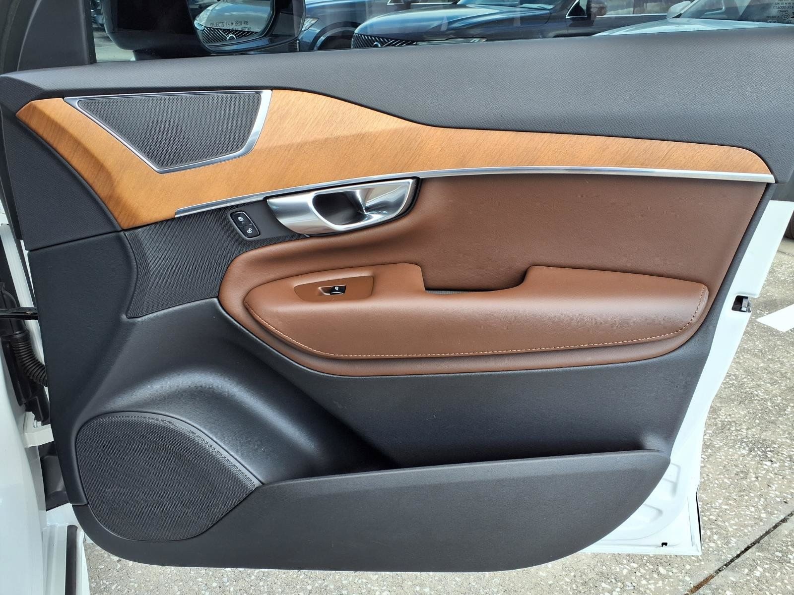 Certified 2023 Volvo XC90 T8 Plus w/ Protection Package Premier AWD/4WD image 13