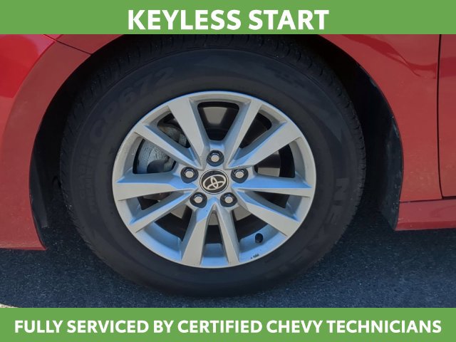 Used 2025 Toyota Camry LE FWD image 15