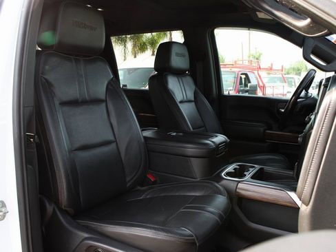 Used 2020 Chevrolet Silverado 3500 High Country w/ Z71 Off-Road Package image 45