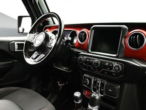 Used 2019 Jeep Wrangler Unlimited Rubicon AWD/4WD image 13